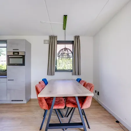 6 - Persoons Lakeside 17 Sauna Ewijk