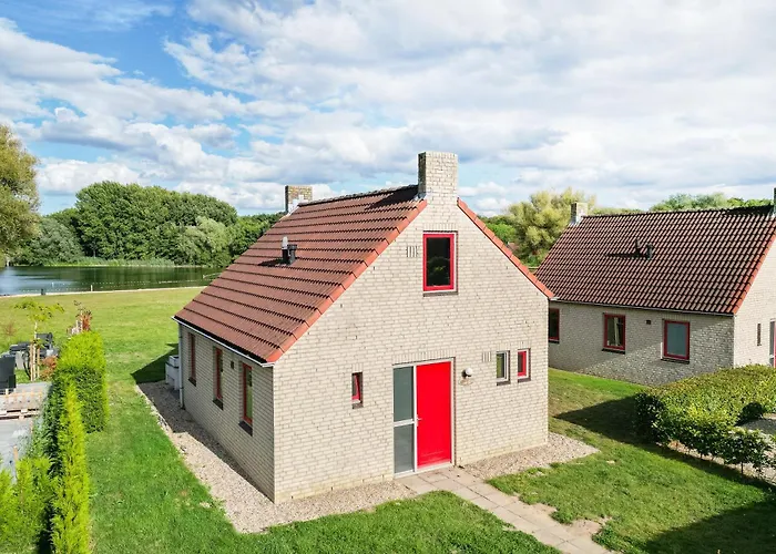 Holiday home 6 - Persoons Lakeside 17 Sauna Ewijk