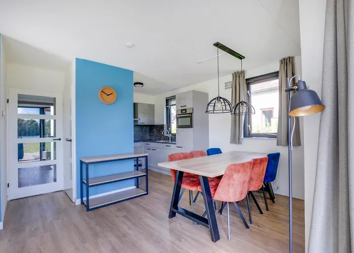 Semesterbostad 6 - Persoons Lakeside 17 Sauna *