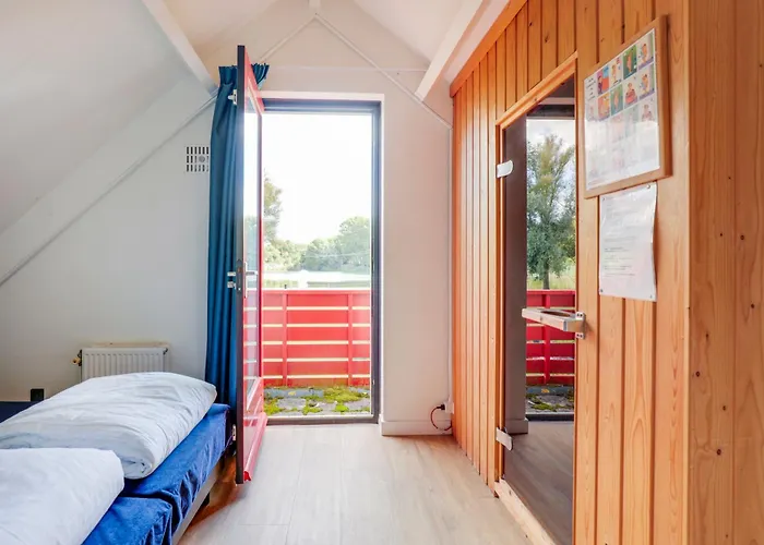 6 - Persoons Lakeside 17 Sauna Semesterbostad