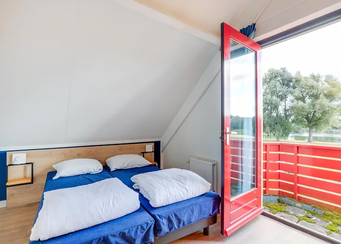 6 - Persoons Lakeside 17 Sauna Holiday home