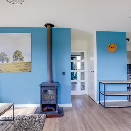 펜션 6 - Persoons Lakeside 17 Sauna *